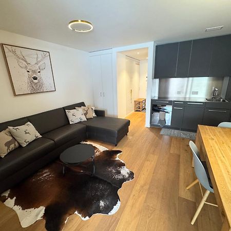 Beautiful Sunny New 1 Bed Apt Flims Exterior photo