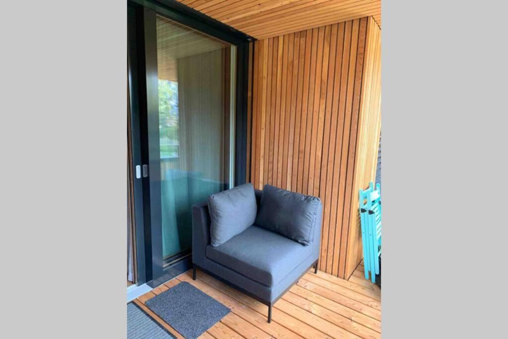 Beautiful Sunny New 1 Bed Apt Flims Exterior photo