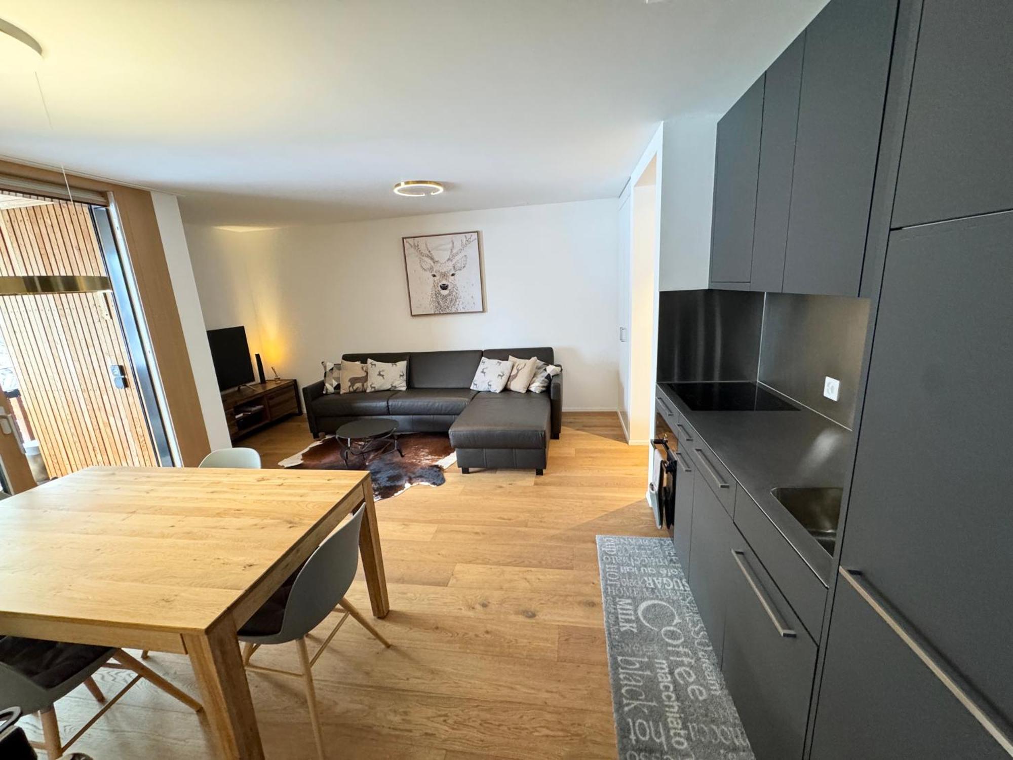 Beautiful Sunny New 1 Bed Apt Flims Exterior photo